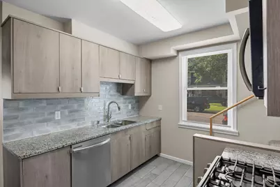 631 Western Avenue N, Saint Paul, MN 55103 - Photo 14