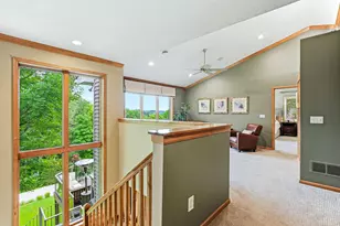 9353 Shetland Rd, Eden Prairie, MN 55347 - Photo 14