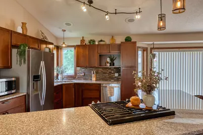 3803 Globe Flower Circle N, Brooklyn Park, MN 55443 - Photo 6