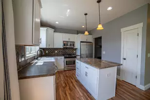 9499 Gander Ln, Minnetrista, MN 55375 - Photo 10
