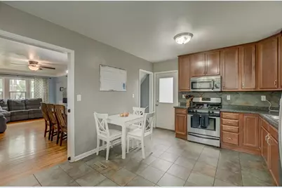 1742 Nevada Avenue E, Saint Paul, MN 55106 - Photo 10