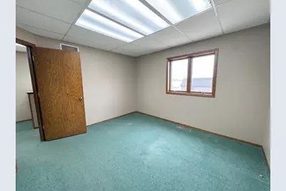 218 E Washington Avenue, Fergus Falls, MN 56537 - Photo 16