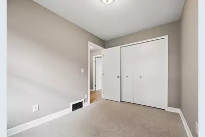 1613 Lyn Curve Avenue N, Minneapolis, MN 55411 - Photo 52