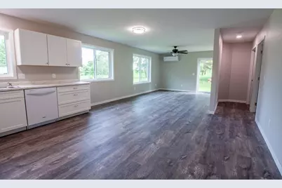 528 E St Charles Avenue, Fergus Falls, MN 56537 - Photo 18
