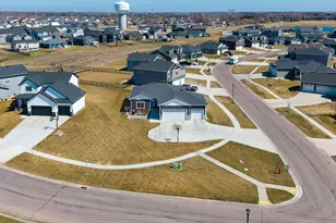 2089 67th Ave S, Fargo, ND 58104 - Photo 54