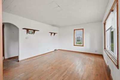 921 S Main Street, River Falls, WI 54022 - Photo 4