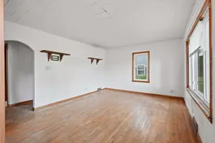921 S Main St, River Falls, WI 54022 - Photo 4