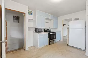 921 S Main St, River Falls, WI 54022 - Photo 6