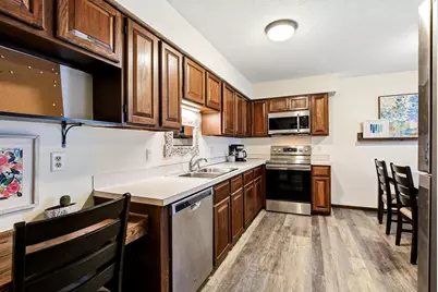 7604 Rimbley Road, Woodbury, MN 55125 - Photo 12