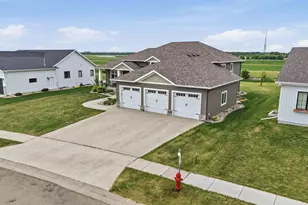 441 Tessa Dr, Moorhead, MN 56560 - Photo 30