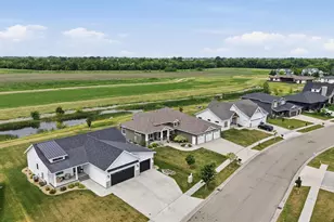 441 Tessa Dr, Moorhead, MN 56560 - Photo 34
