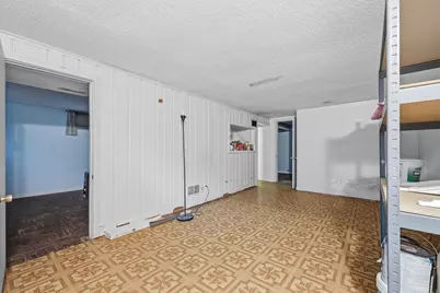 5732 Adair Avenue N, Crystal, MN 55429 - Photo 18
