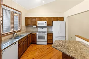 417 95th Ln NW, Coon Rapids, MN 55433 - Photo 4