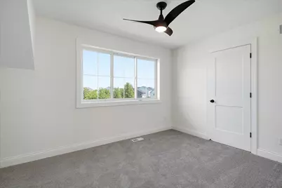 4012 Savanna Court, Chaska, MN 55318 - Photo 32