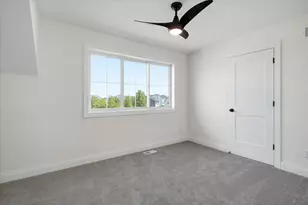 4012 Savanna Ct, Chaska, MN 55318 - Photo 32