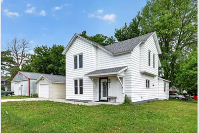 302 1st Street NW, Dodge Center, MN 55927 - Photo 4