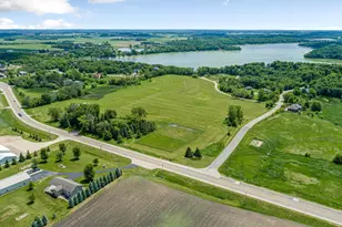 3658 Millersburg Blvd, Faribault, MN 55021 - Photo 1