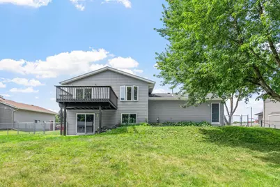 114 Lillie Lane SE, Pine Island, MN 55963 - Photo 8