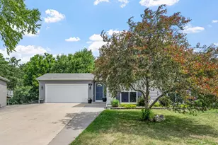 114 Lillie Ln SE, Pine Island, MN 55963 - Photo 1