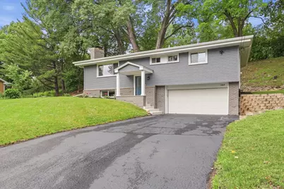 1325 Castle Court, Golden Valley, MN 55427 - Photo 34