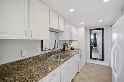207 5th Avenue SW #901, Rochester, MN 55902 - Photo 14