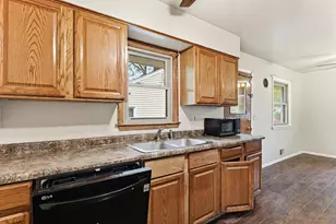 8352 Blaisdell Ave S, Bloomington, MN 55420 - Photo 12