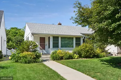 2133 Highland Parkway, Saint Paul, MN 55116 - Photo 1