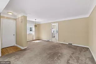 2133 Highland Pkwy, Saint Paul, MN 55116 - Photo 4