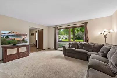 7840 W 100th Street, Bloomington, MN 55438 - Photo 6