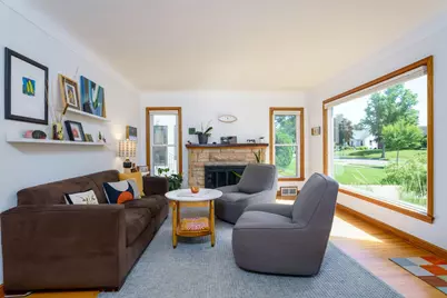 1373 Avon Street N, Saint Paul, MN 55117 - Photo 2
