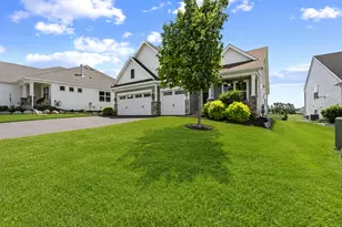 13924 Ashley Ct, Rosemount, MN 55068 - Photo 2