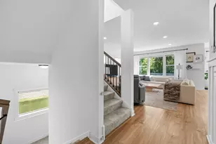 15 Harrison Ave S, Hopkins, MN 55343 - Photo 10