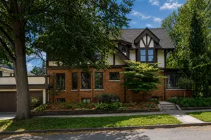 920 Lincoln Ave, Saint Paul, MN 55105 - Photo 1