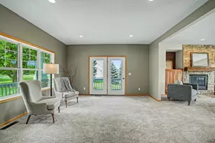 646 Tribute Pkwy, River Falls, WI 54022 - Photo 16