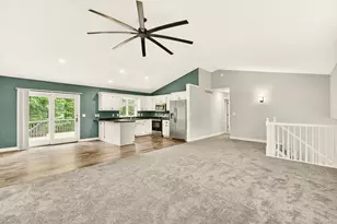 2605 Elmcroft Dr SW, Rochester, MN 55902 - Photo 8