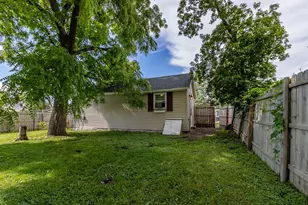 205 1st St SW, Dodge Center, MN 55927 - Photo 18