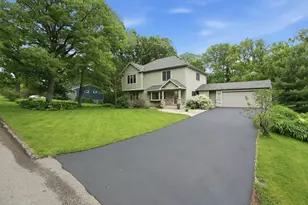 14901 Williston Ln, Minnetonka, MN 55345 - Photo 2