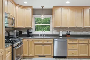14901 Williston Ln, Minnetonka, MN 55345 - Photo 10
