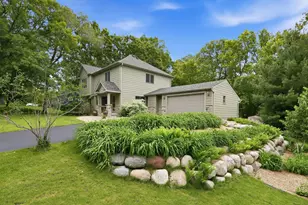 14901 Williston Ln, Minnetonka, MN 55345 - Photo 2