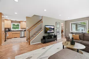 14901 Williston Ln, Minnetonka, MN 55345 - Photo 8