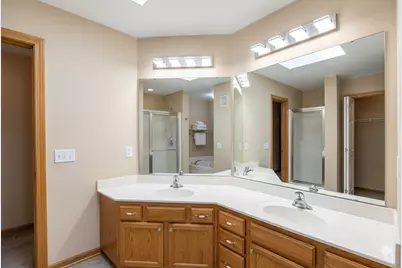 1591 Woodlynn Avenue #2, Maplewood, MN 55109 - Photo 12