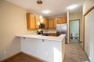 1591 Woodlynn Ave, Maplewood, MN 55109 - Photo 4