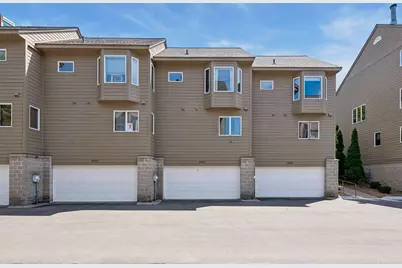 2831 Kenwood Isles Dr, Minneapolis, MN 55408 - Photo 30