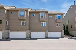2831 Kenwood Isles Dr, Minneapolis, MN 55408 - Photo 30