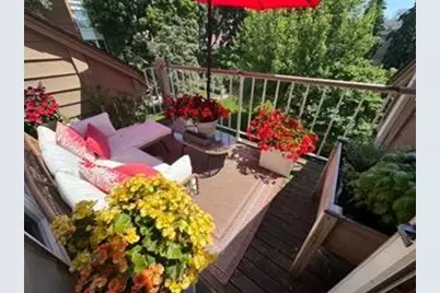 2831 Kenwood Isles Dr, Minneapolis, MN 55408 - Photo 28