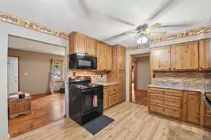 538 S Wasson Ln, River Falls, WI 54022 - Photo 8
