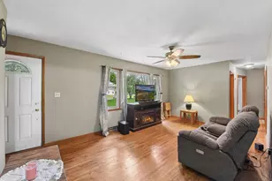 538 S Wasson Ln, River Falls, WI 54022 - Photo 4
