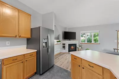 1416 McAndrews Road E, Burnsville, MN 55337 - Photo 6