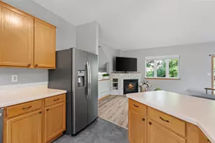 1416 McAndrews Rd E, Burnsville, MN 55337 - Photo 6