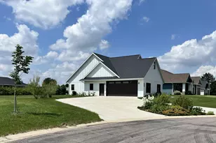 721 St James Cir, Litchfield, MN 55355 - Photo 4